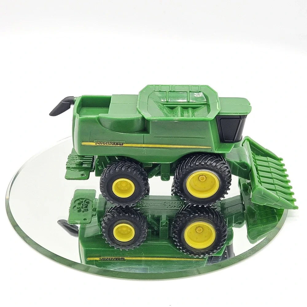 ERTL John Deere Combine Farm Toy Plastic Model J0517YL01 Green